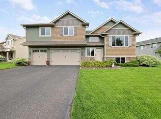 1035 Emerald St NE, Hanover, MN 55341