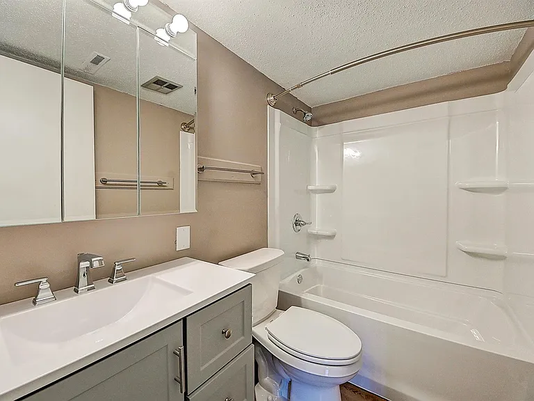 1215 Oakland Rd NE #44 — Photo 18