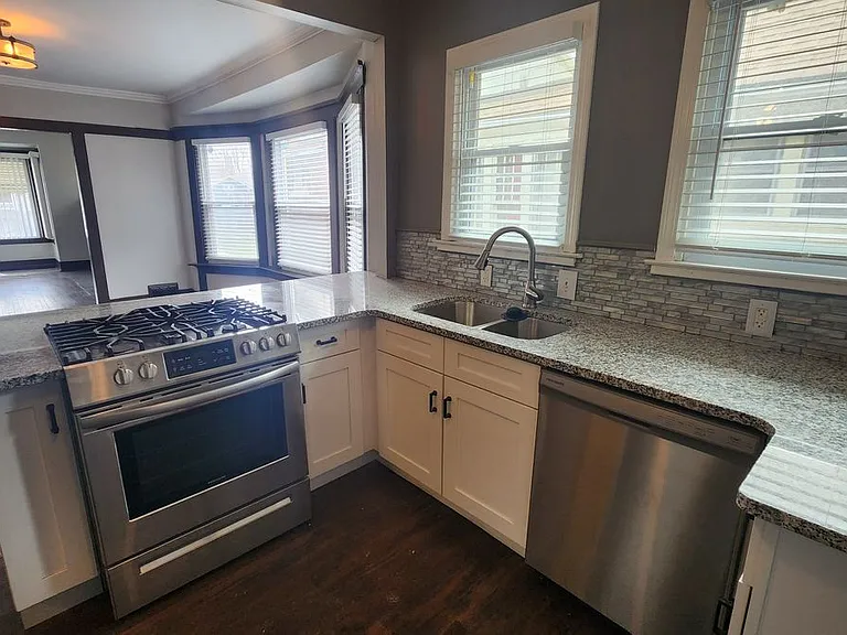 1710 Virginia Park St — Photo 5
