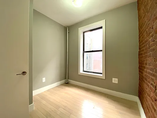 Rented by Bohemia Realty Group | media 22