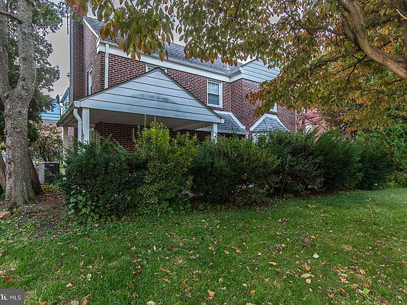 3rd image of 40 Johns Rd