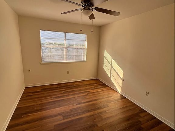 5th image of 139 Seville Ct #139