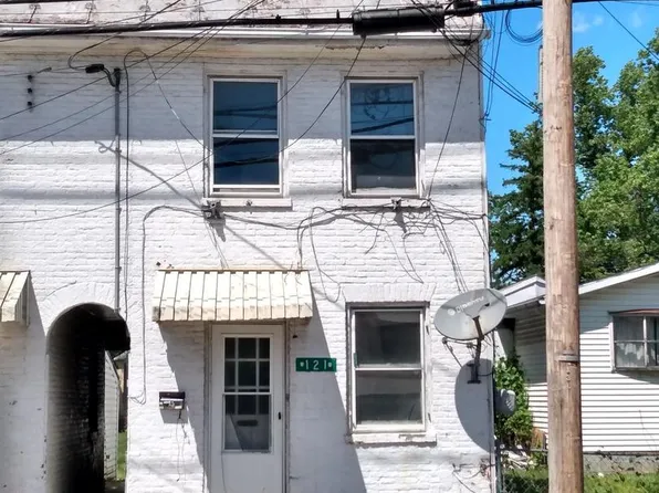 121 W King St, Chambersburg, PA 17201