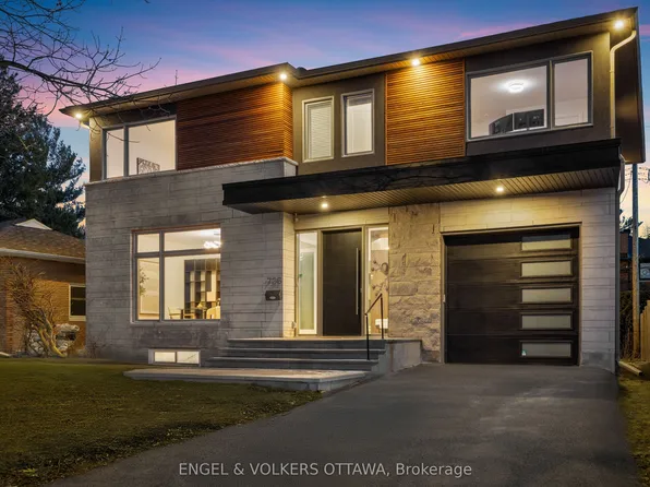 736 Sherbourne Rd, Ottawa, ON K2A 3H5
