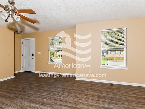 1485_003_wm_-_living_room_13257943.jpg