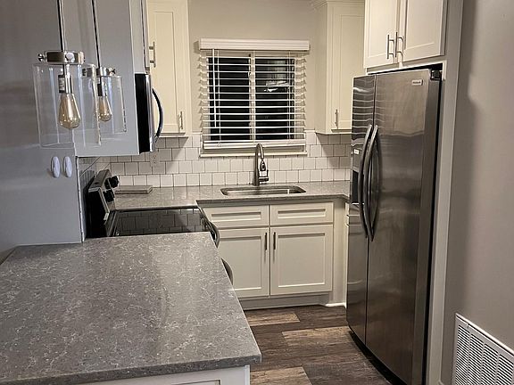 4th image of 6027 Metcalf Ln APT 4B