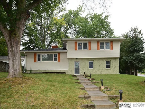 2106 S 84th St, Omaha, NE 68124