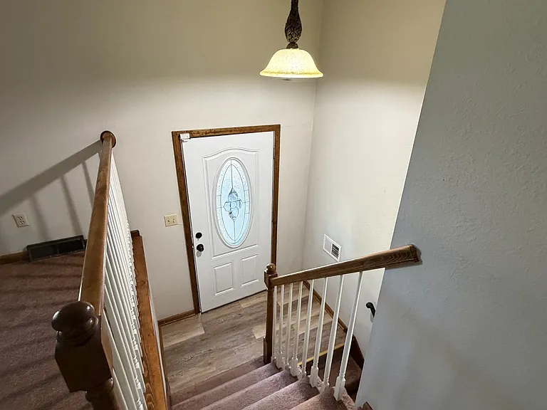 308 SW Sandstone Dr — Photo 6