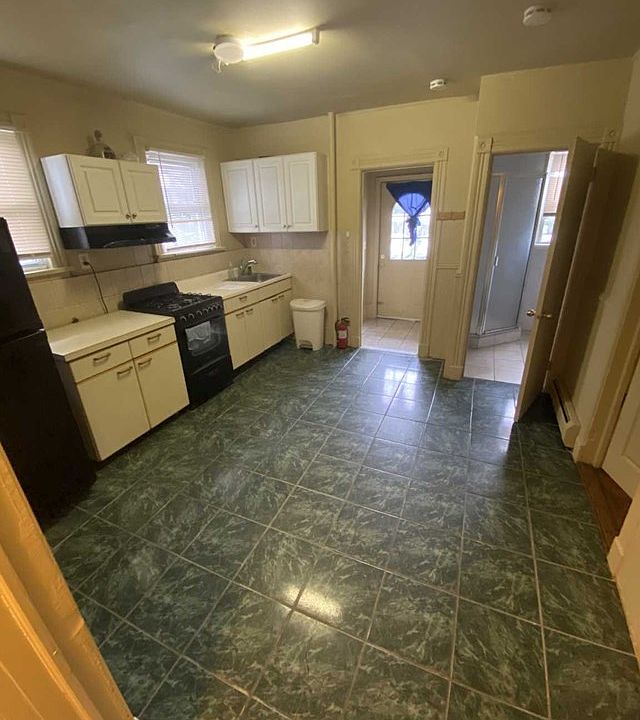 2nd image of 48 W Church St Floor 1