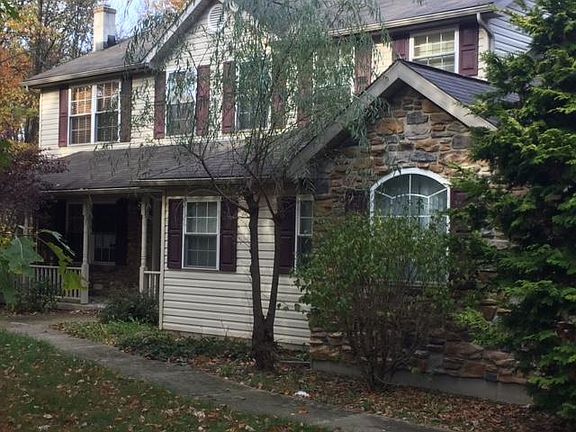 2nd image of 258 Ramblewood Dr