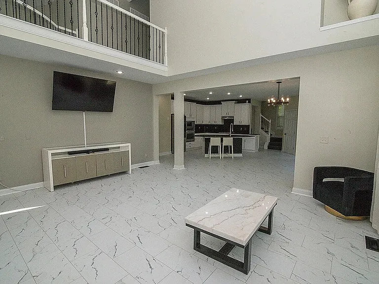 7676 Big Cedar Ct — Photo 8