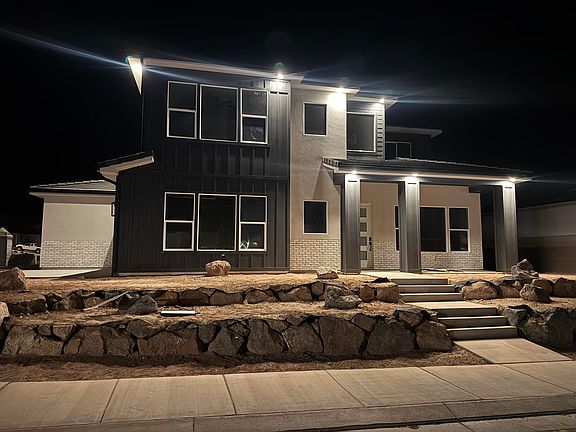 4th image of 1272 E Marlowe Way #41