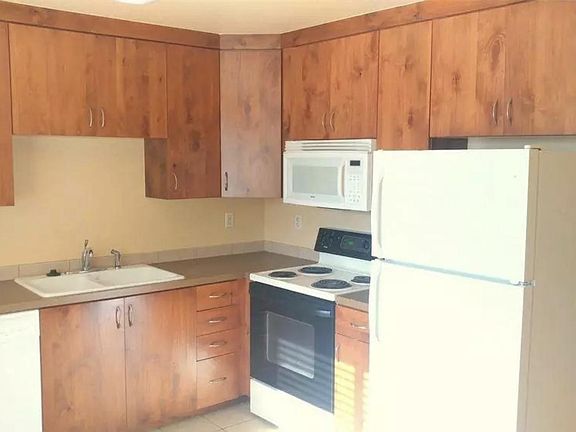 5th image of 2224 10th Ave #A