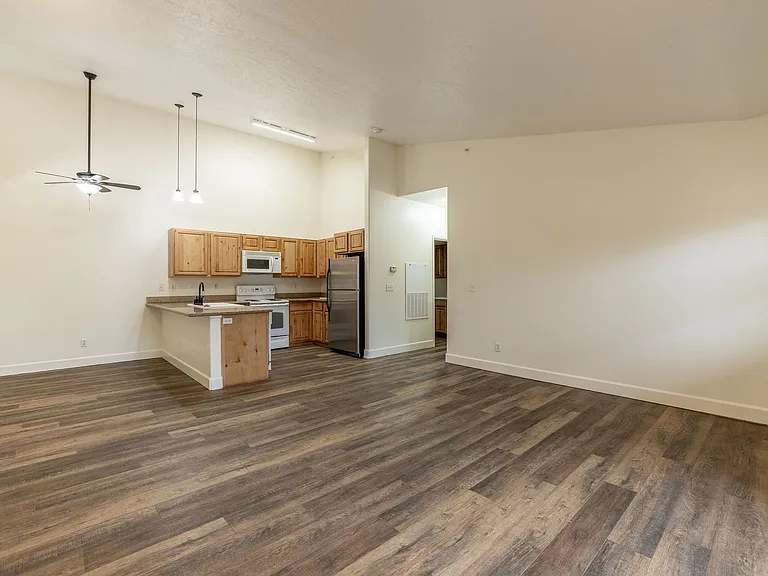 6735 N Spurwing Loop #305 — Photo 4