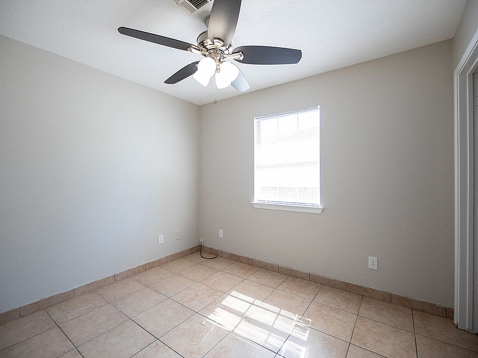 891B-SISTRUNK-bedroom1_10172024