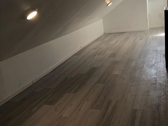 4th image of 612 Brooklyn Ave #A