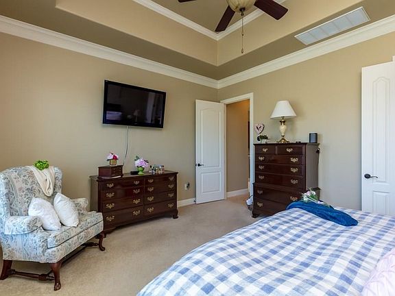 5th image of 800 Falls Creek Ct