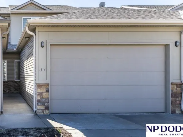 1315 Turtle Creek Rd, Lincoln, NE 68521