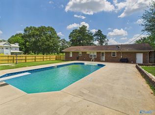 111 Virginia Dr, Athens, AL 35611