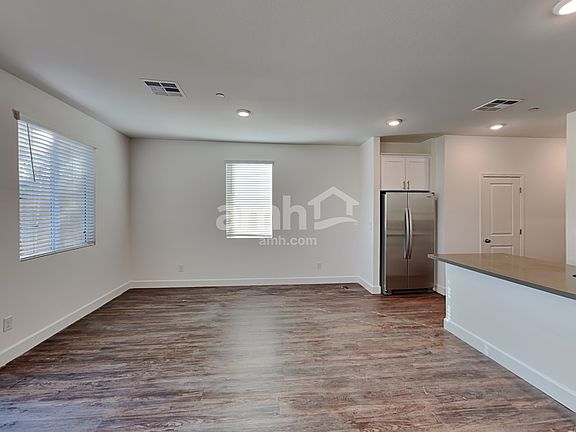 5th image of 3360 Blodwen St