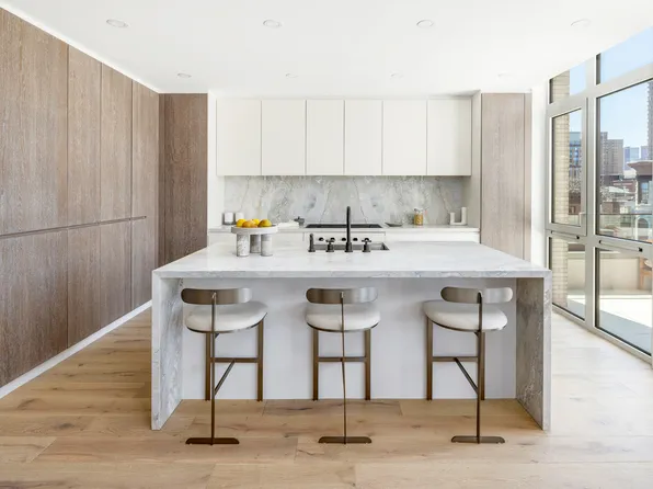 66 Clinton Street image 7 of 20