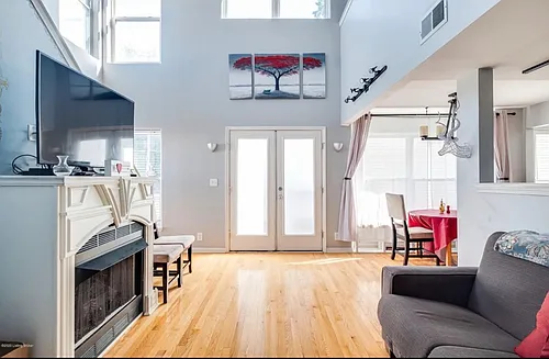 943 Baxter Ave #101 Photo 1