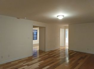 245 Erwin Rd, Chapel Hill, NC 27514