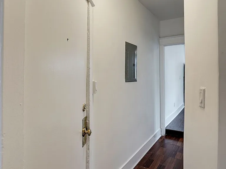 810 Otis Pl NW #4 — Photo 15