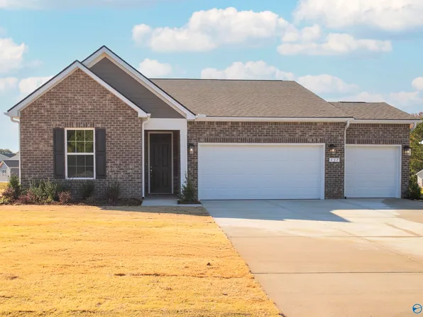 137 Jude Ln, Hazel Green, AL 35750