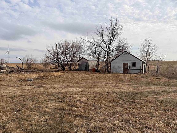 4th image of 14338 Quest Ave