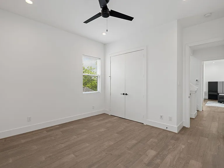 6010 Truro St #C — Photo 28