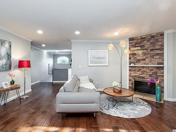 5th image of 206 Mero Ln