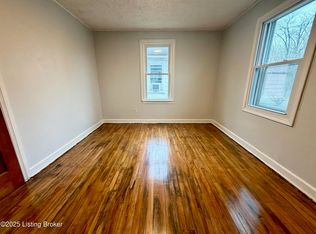 1906 Hand Ave, New Albany, IN 47150