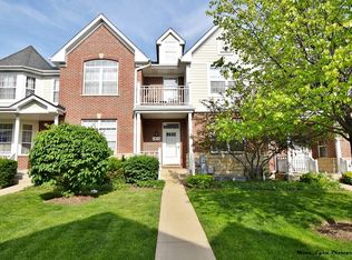 1910 Keystone Pl, Schaumburg, IL 60193