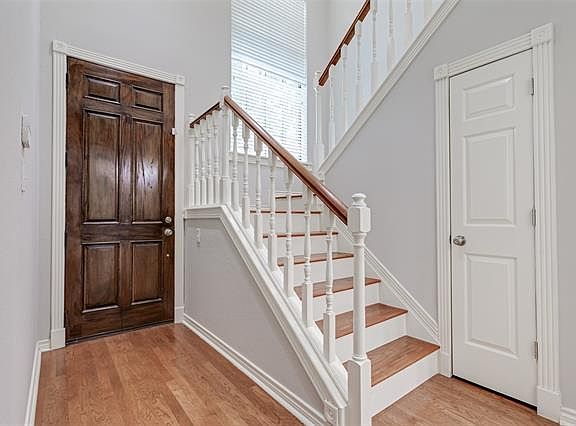 3rd image of 3005 Jomar Dr