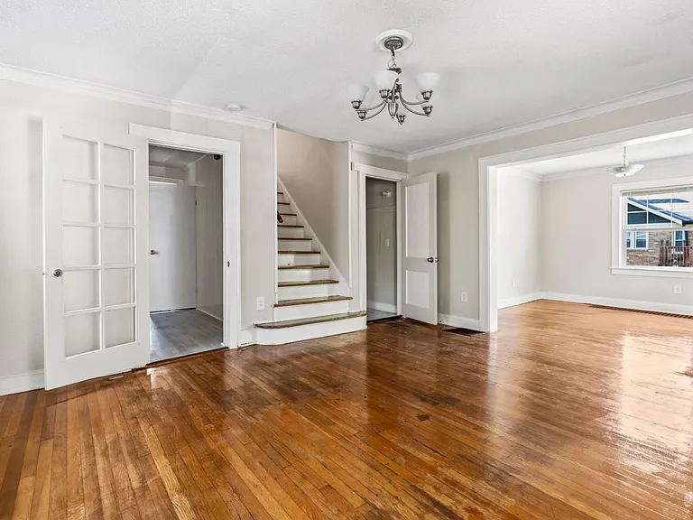 5400 Michigan Ave — Photo 1