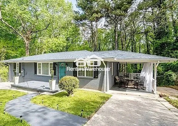 Spacious 4BR/2.5BA Ranch Near BeltLine with Finished Daylight Basement — Photo 2