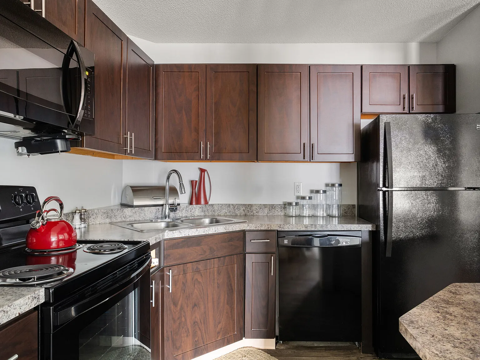 Meridian Pointe — Photo 1