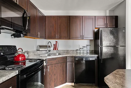 Meridian Pointe Photo 1
