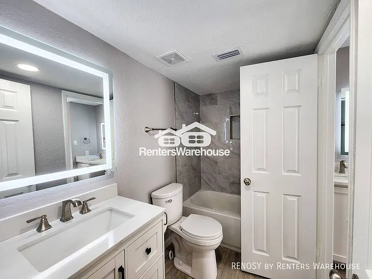 13427 Garden Grove St #750 — Photo 8