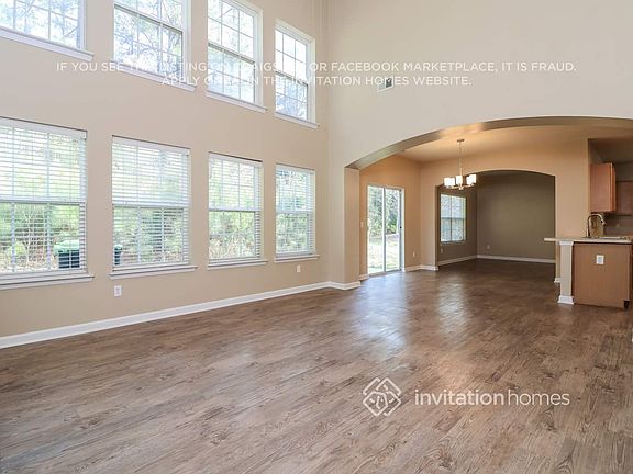 5th image of 171 Lincolnwood Ln