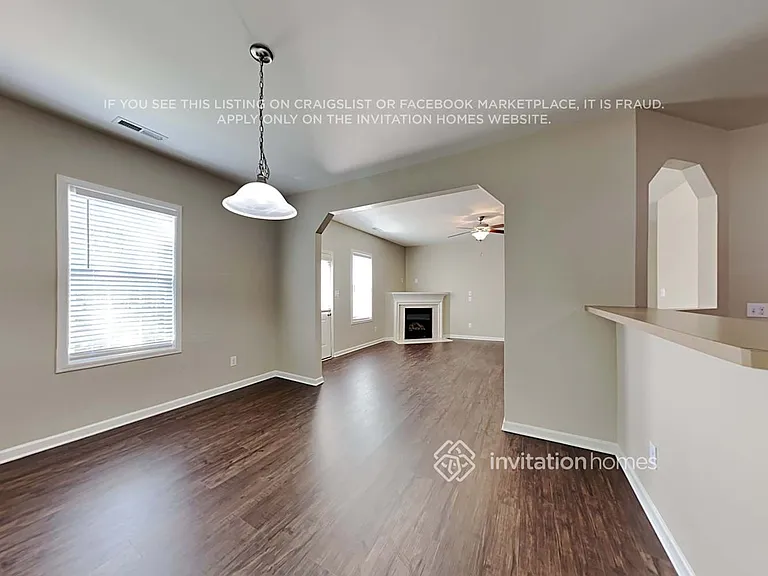 711 Alberta Ct — Photo 7
