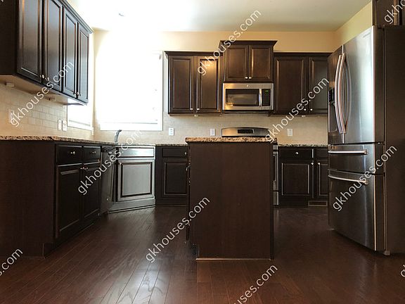 2nd image of 348 Shiloh Manor Dr