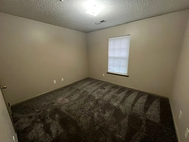 5003 Chancellor Sq NW — Photo 6