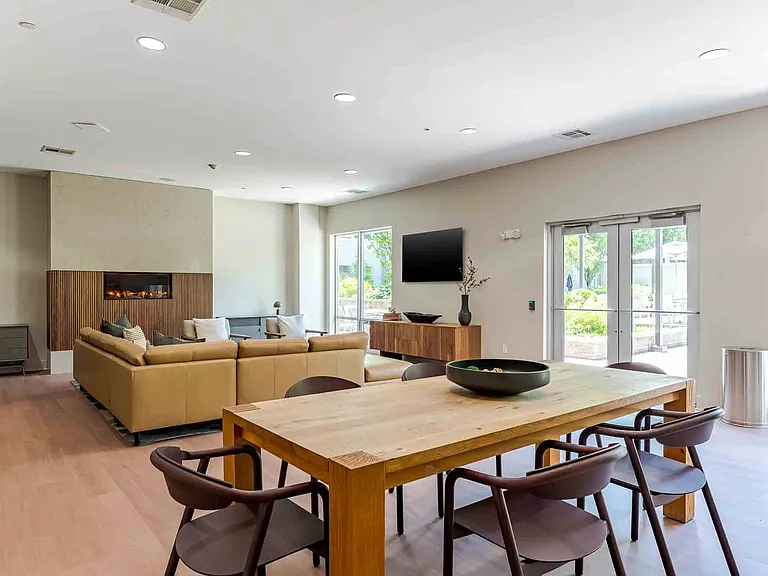Vault Apartments — Photo 30
