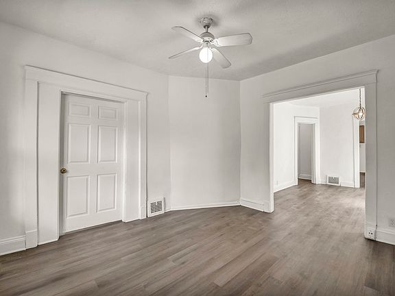 2nd image of 10515 Greenlawn Ave #1