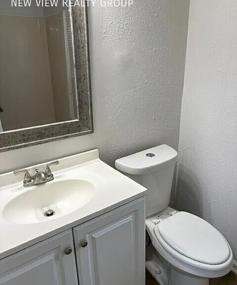 1119 Grady St — Photo 5