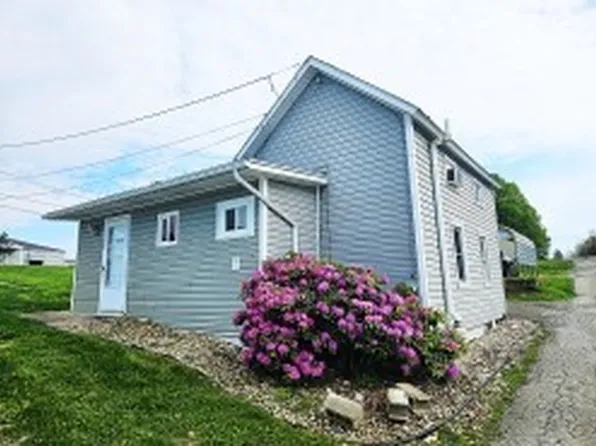 10 Eggers Ave, Belle Vernon, PA 15012
