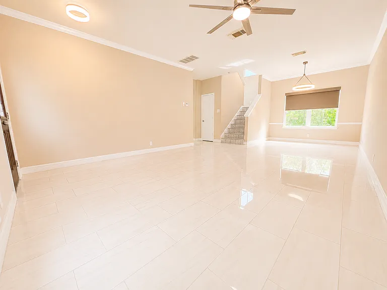 15335 Spring Land — Photo 4