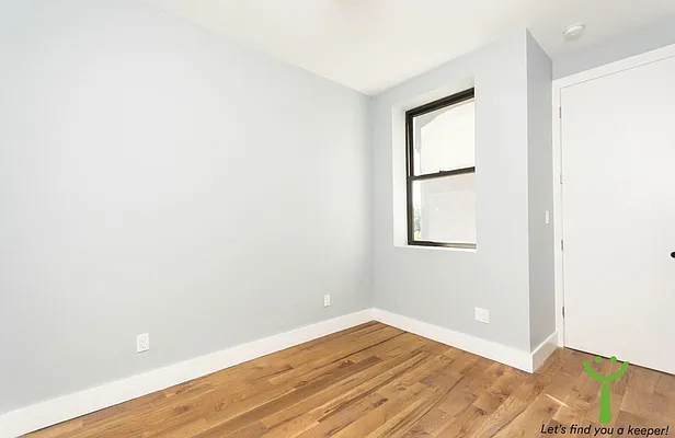 Rented by Clove Realty LLC | media 8